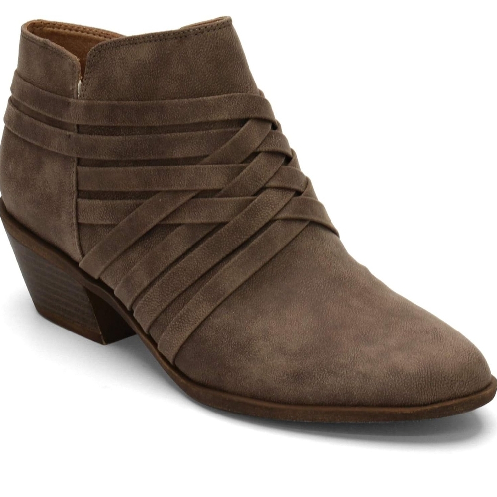 New Life Stride Ash Brown Ankle Booties